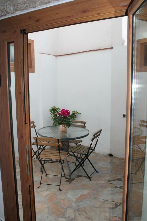 Villa Old Navy House à Badalona Extérieur photo